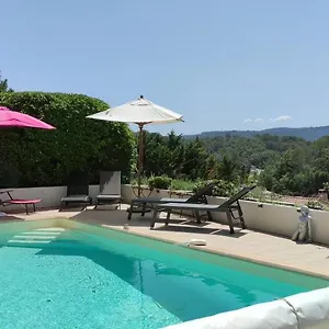 https://les-hauts-de-carces.fr-provencehotel.com