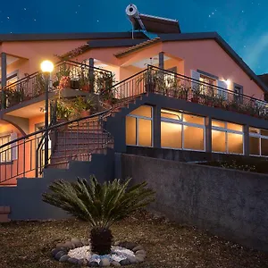 https://paradise-house-calheta.madeira-islandshotels.com