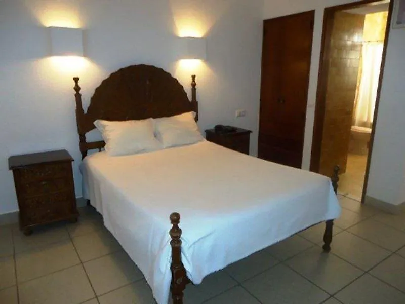 Torre Velha Al Hotel Albufeira Guest house